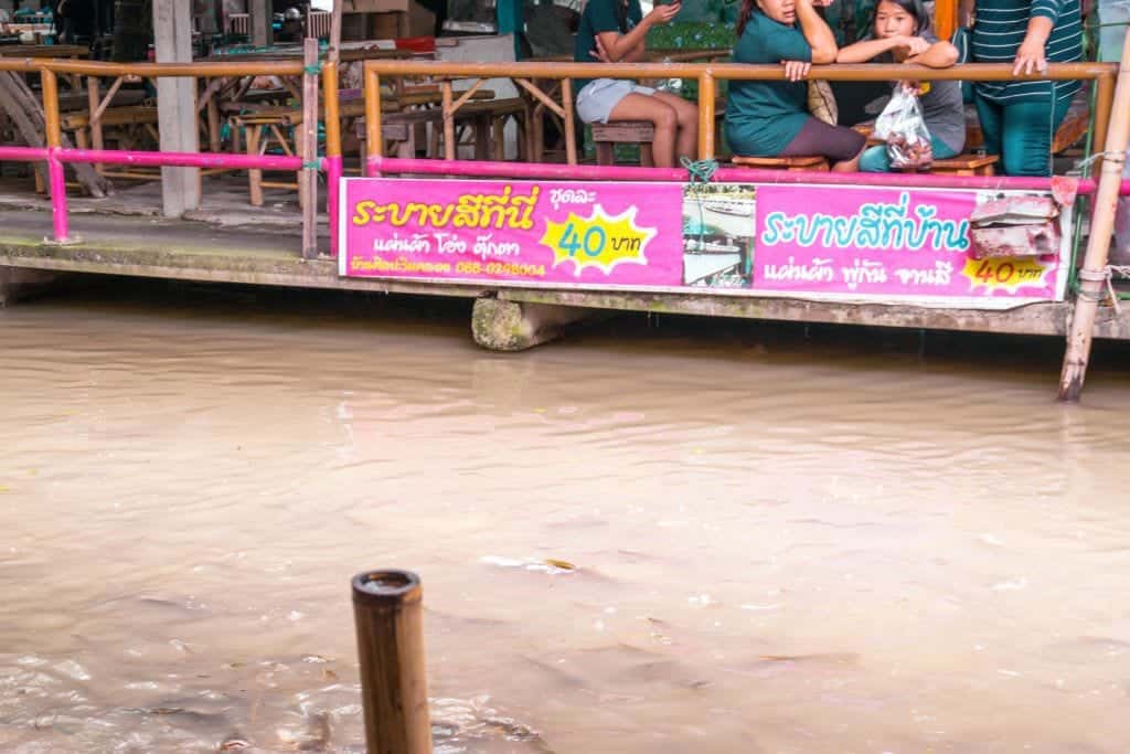 KhlongLatMayomBangkok16 - Op ontdekkingstocht op een niet-toeristische floating market in Bangkok