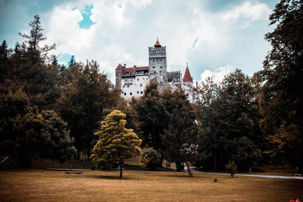Bran Castle 13 - Dit zijn de 17 mooiste plekken in Roemenië die je niet mag missen!