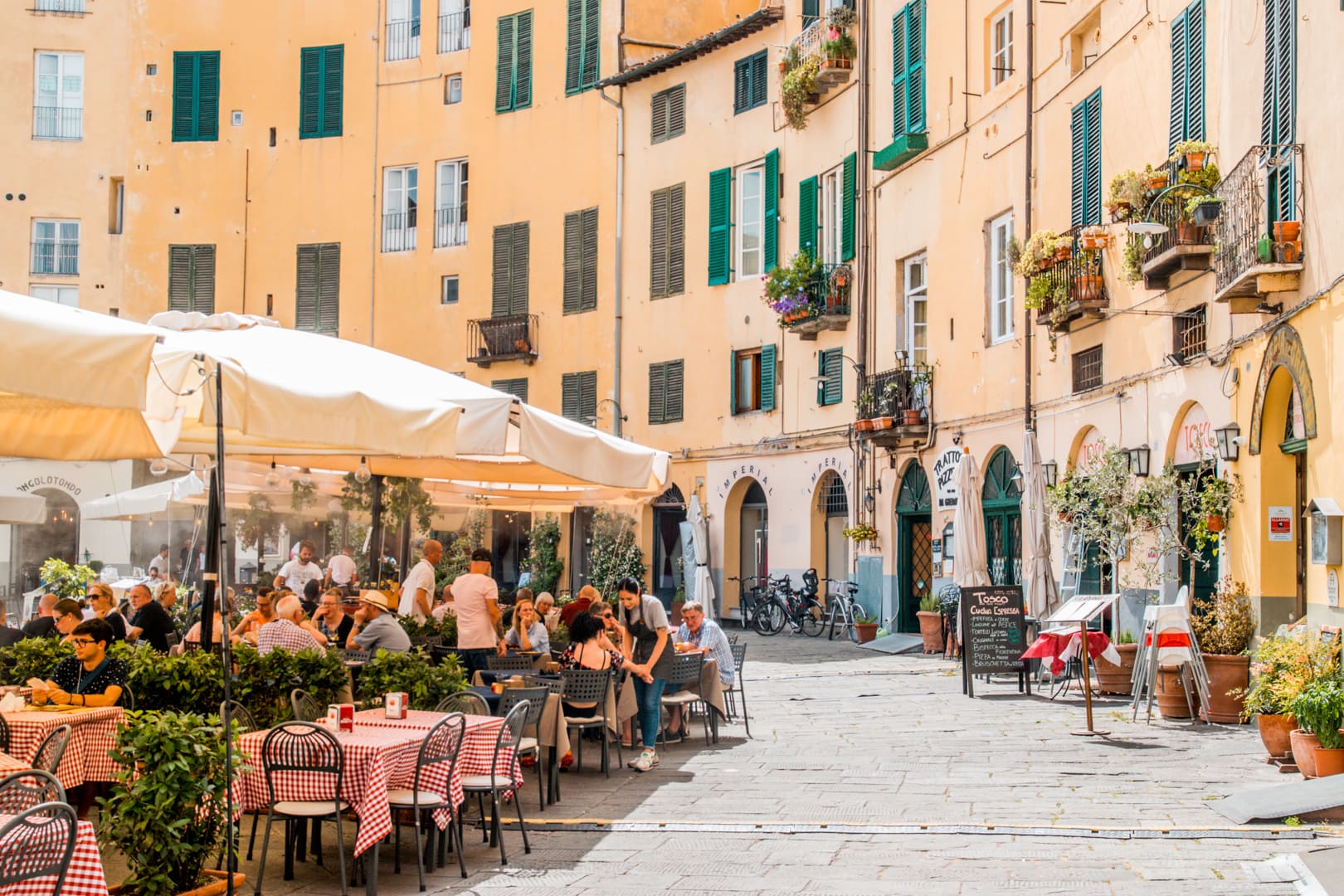 Lucca20 - Lucca, Toscane: Wat te zien en doen tijdens één dag (+ restaurant tips)