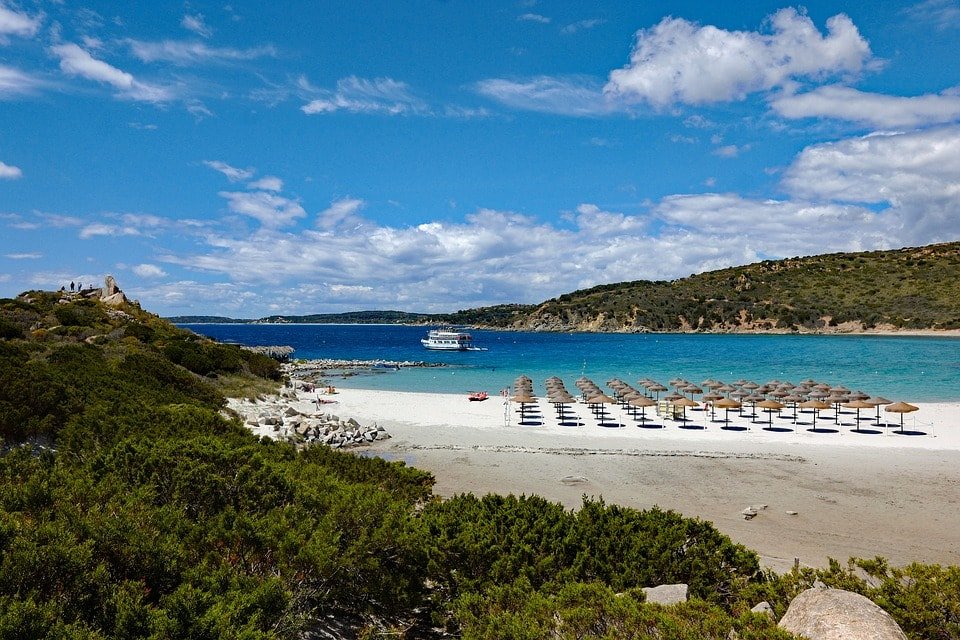 italie sardinie punta molentis pixabay - De 35 mooiste stranden op Sardinië voor echte zonliefhebbers