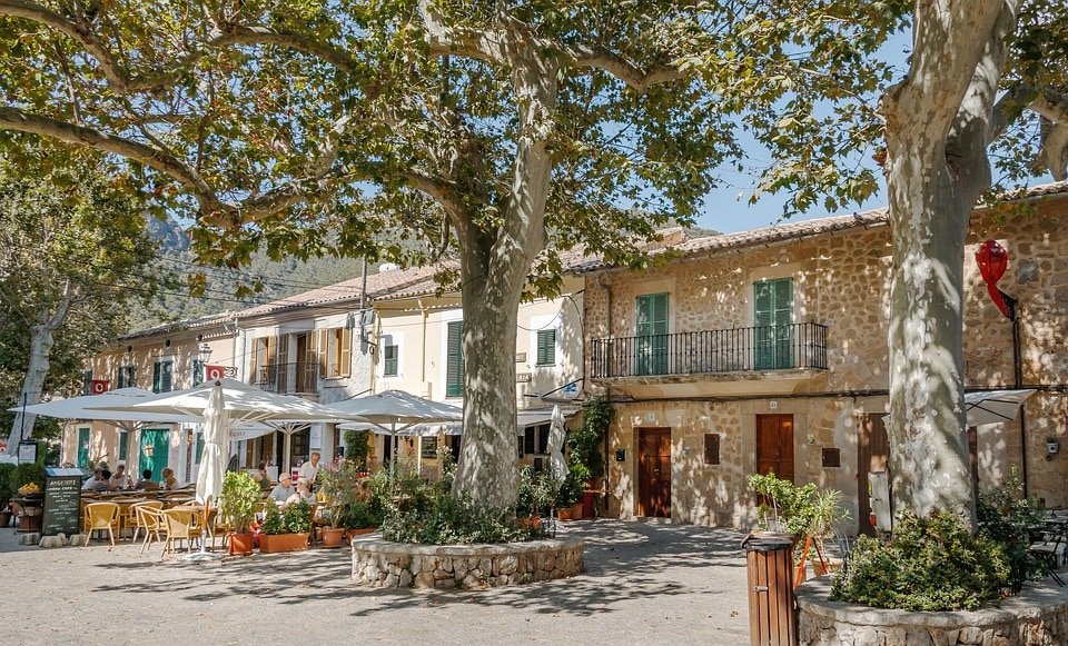 mallorca valldemossa pixabay - Waar te verblijven op Mallorca: De mooiste plekken (+ hotel tips voor ieder budget)