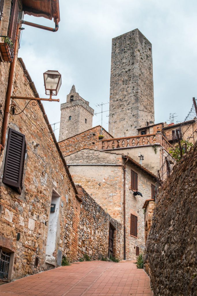SanGimignano deel2 10 683x1024 - Wat te doen in San Gimignano, Toscane: een reisgids!