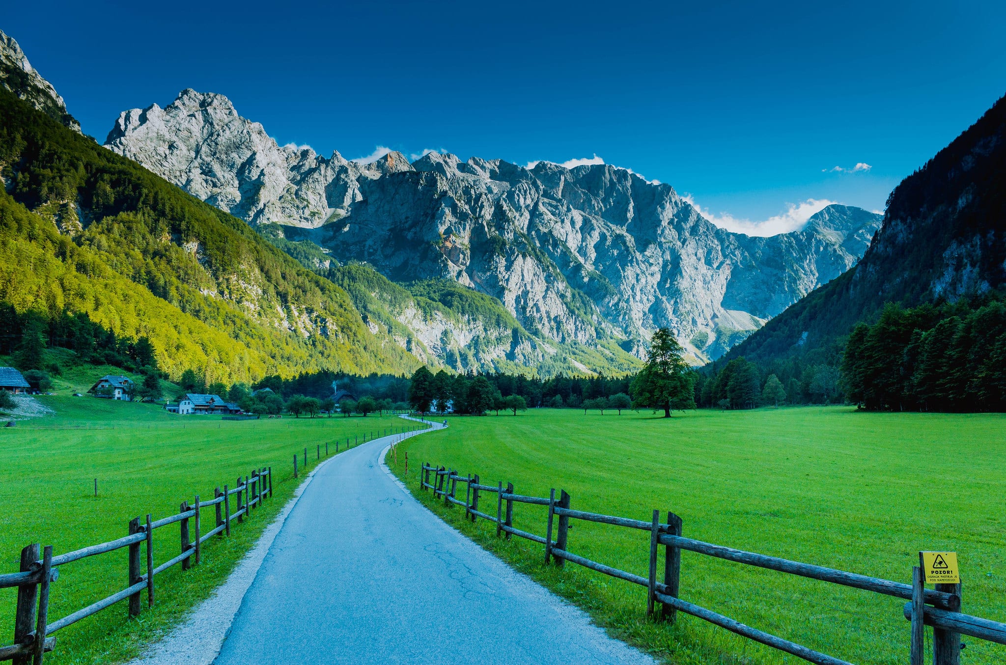 logar vallei flickr - De 15 mooiste plekken in Slovenië om te ontdekken voordat het massatoerisme komt!