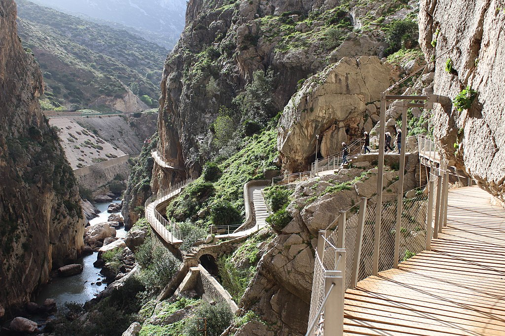 caminito del rey wikimedia - De 24 mooiste plekken in Andalusië: natuur, dorpjes & steden