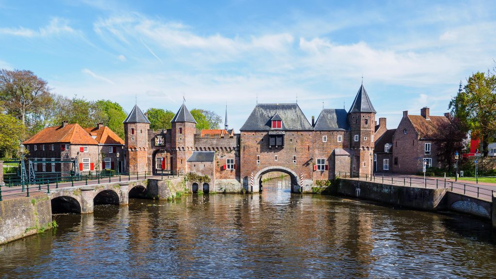 amersfoort flickr 1024x576 - De mooiste plekken in Utrecht (provincie): natuur, dorpjes, uitjes & meer!