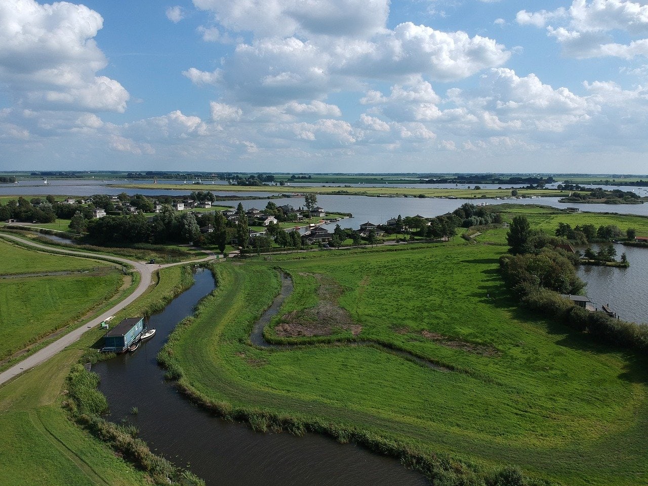 friesland pixabay - De 21 mooiste plekken in Friesland: van natuur tot dorpen & steden!